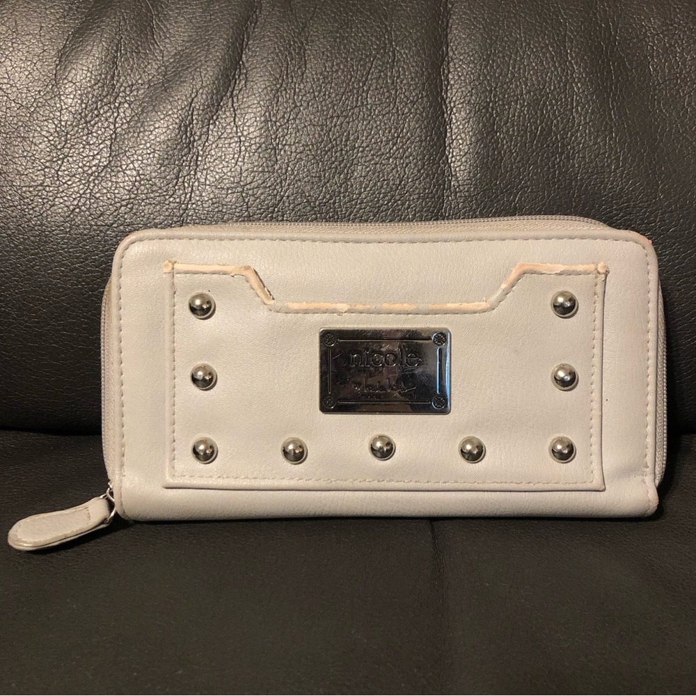 Nicole by Nicole Miller Grey Zip Up Wallet